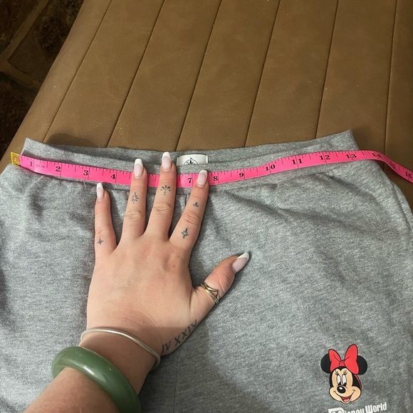Disney’s Minnie Mouse classic jogger sweatpants- adult - Picture 5 of 5